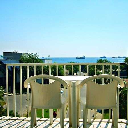 Atakoey Marina Hotel Istanbul Exteriör bild