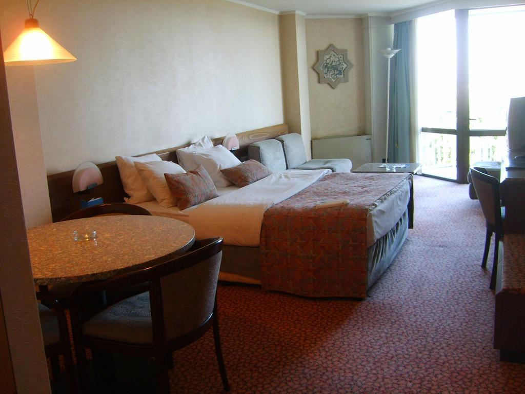 Atakoey Marina Hotel Istanbul Rum bild
